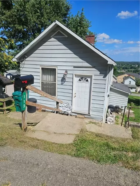 113 Hillside Way, New Castle, PA 16101