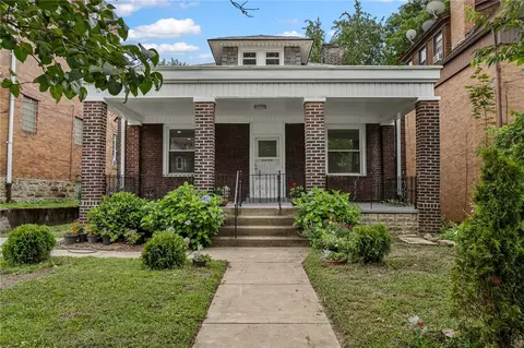 5854 Hobart St, Pittsburgh, PA 15217