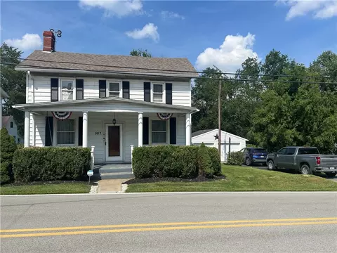 587 Lone Pine Rd, Washington, PA 15301
