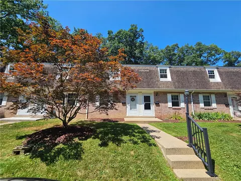 129 Whitestown Vlg #D, Butler, PA 16001
