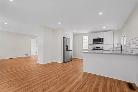 1612 Miriam St, Pittsburgh, PA 15218 photo 7