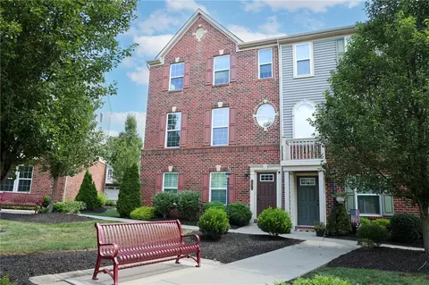 231 Thornapple Ln, Cranberry Township, PA 16066