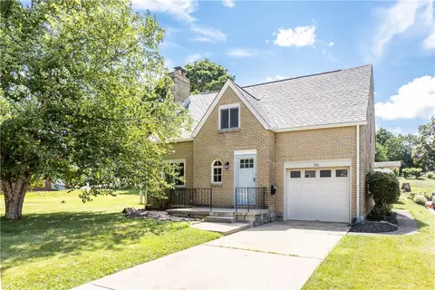 306 Good Ln, Pittsburgh, PA 15237
