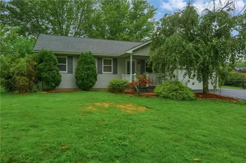 3460 Nearwood Dr, New Castle, PA 16101
