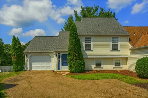 2556 Grouse Rdg #A, Wexford, PA 15090
