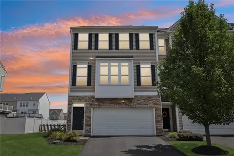 19 Truman Cir, Mckees Rocks, PA 15136