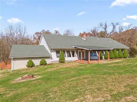 1905 Vista Valley Rd, Washington, PA 15301
