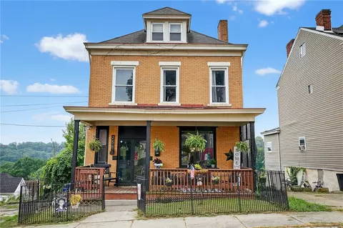 256 E Meyers St, Pittsburgh, PA 15210