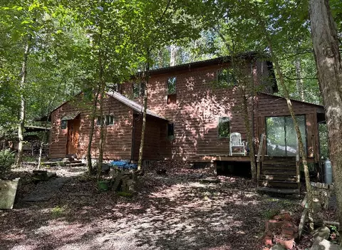 156 Waltz Mill Rd, Ruffs Dale, PA 15679