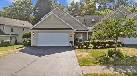 102 Westminster Dr, Pittsburgh, PA 15229