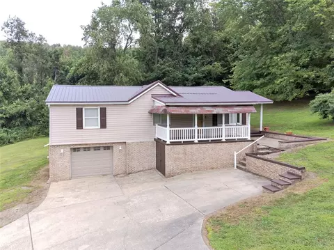 Exterior - 301 Spring Rd, Mount Braddock, PA 15465 photo 4 of 8