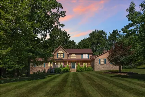 203 Royal Doulton Ct, Gibsonia, PA 15044