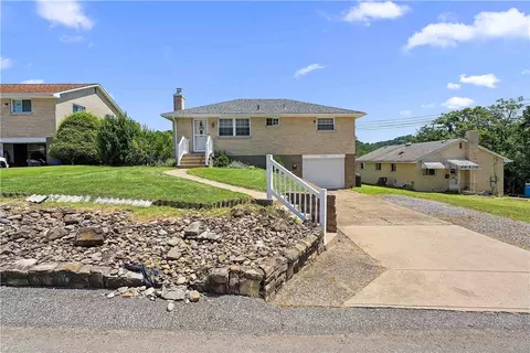 102 Adele Ave, Pittsburgh, PA 15223