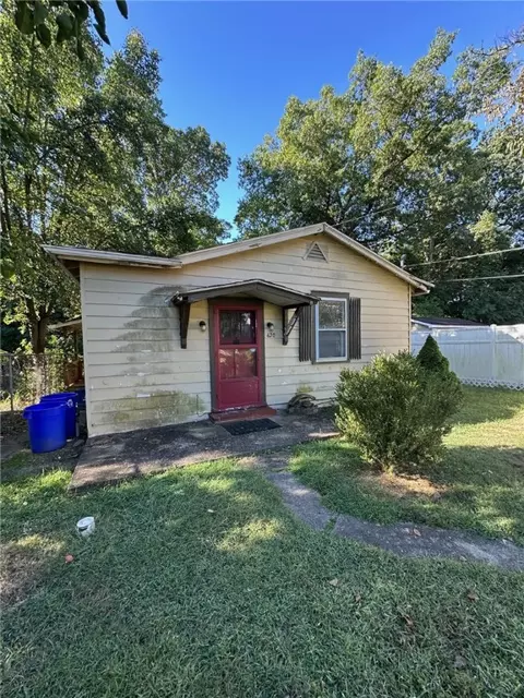 420 Boyles Ave, New Castle, PA 16101