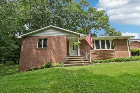 100 Joshua Dr, Harmony, PA 16037