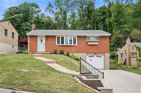 560 Glen Shannon Dr, Pittsburgh, PA 15234