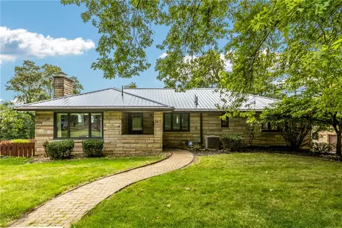 5615 Dellaglen Ave, Pittsburgh, PA 15207