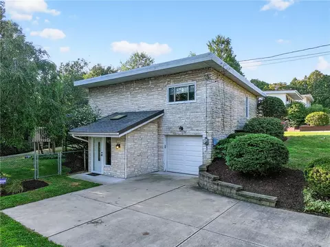 3606 Rosebriar Ave, Glenshaw, PA 15116