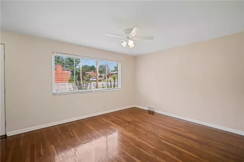 Living - 2466 Haymaker Rd, Monroeville, PA 15146 photo 4 of 5