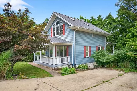 3482 Mcroberts Rd, Pittsburgh, PA 15234