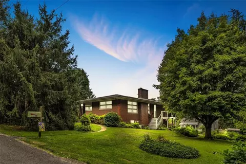 638 Rose St, Apollo, PA 15613