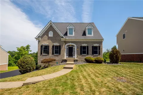 3114 Weeping Willow Dr, Bridgeville, PA 15017