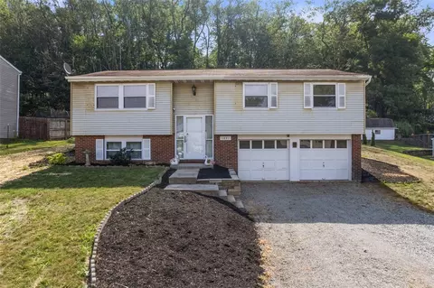 1841 Wallace Rd, South Park, PA 15129