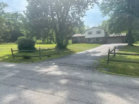 179 Frenz Dr, New Castle, PA 16101