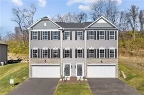 1285 Bedford Dr, Irwin, PA 15642