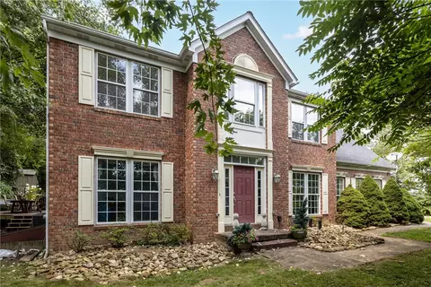 543 Shrader St, Springdale, PA 15144