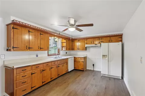 Kitchen - 714 Colonial, Apollo, PA 15613 photo 2 of 2
