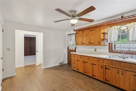 Entry Way - 714 Colonial, Apollo, PA 15613 photo 1 of 1