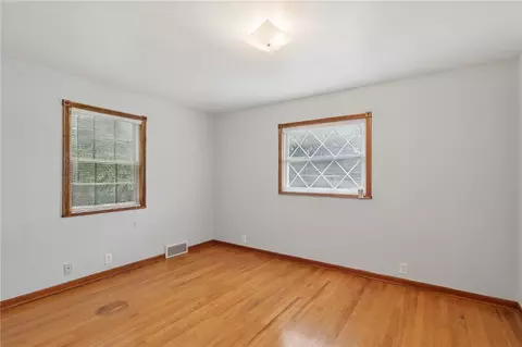 Bedroom - 714 Colonial, Apollo, PA 15613 photo 5 of 9