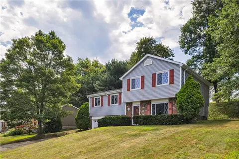 18 Bock Ln, Baden, PA 15005