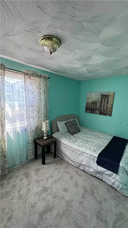 Bedroom - 404 Jackson Ave, Vandergrift, PA 15690 photo 1 of 4