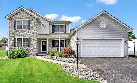 36 Andrews Ave, New Derry, PA 15671