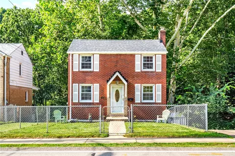 368 Maytide St, Pittsburgh, PA 15227