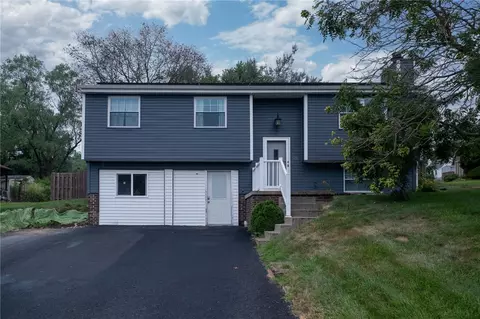 325 Sunridge Dr, Freedom, PA 15042