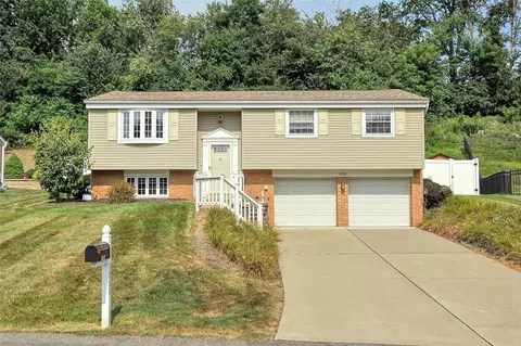 1088 Fiddleback Dr, Mckees Rocks, PA 15136