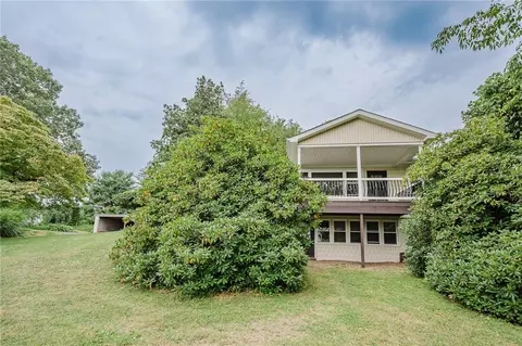 145 Hood School Rd, Indiana, PA 15701