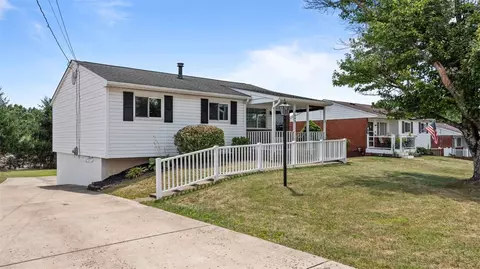 7645 Steubenville Pike, Oakdale, PA 15071