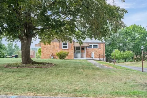 1209 Bingay Dr, Pittsburgh, PA 15237