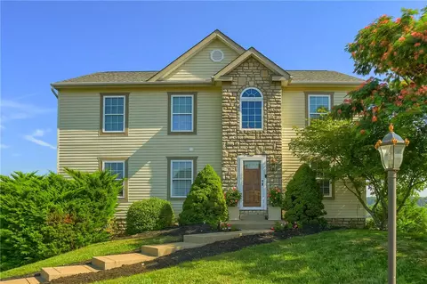 211 Compass Ct, Mcdonald, PA 15057