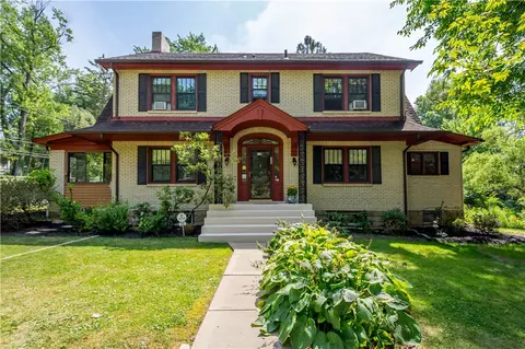 136 Brookside Blvd, Pittsburgh, PA 15241