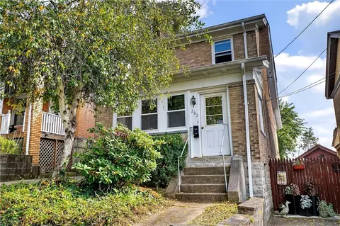 202 Wilbur St, Pittsburgh, PA 15210