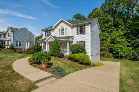 45 Colony Oaks Dr, Pittsburgh, PA 15209