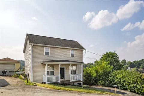 624 Dianthus St, Irwin, PA 15642