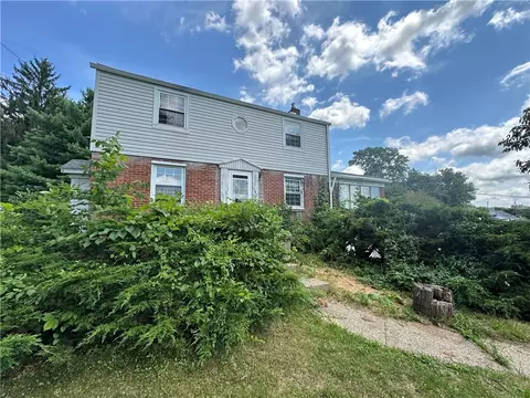 1223 9th St, Irwin, PA 15642