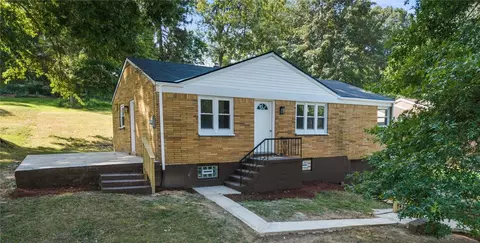 5851 Kings School Rd, Bethel Park, PA 15102