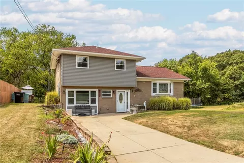 261 Center Grange Rd, Aliquippa, PA 15001